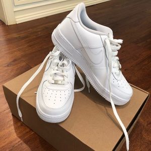 Air Force 1s (Grade school boys 7Y). Worn once!